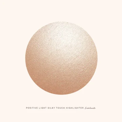 Rare Beauty by Selena Gomez Positive Light Silky Touch Highlighter - Imagen 8