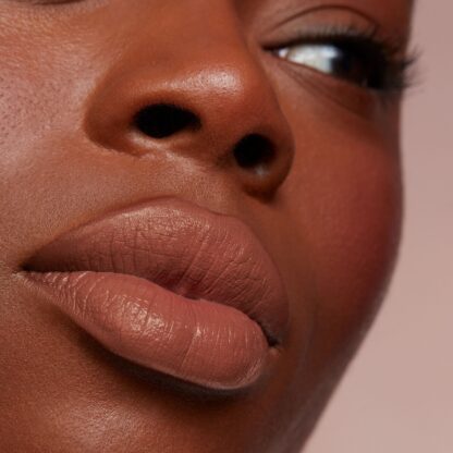 PATRICK TA Silky Lip Crème She's Confident - rose beige - Imagen 3